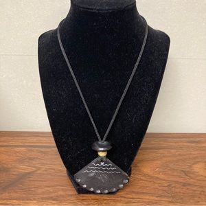 FREE w/$5+ Bundle Shirt-Button Fan Necklace